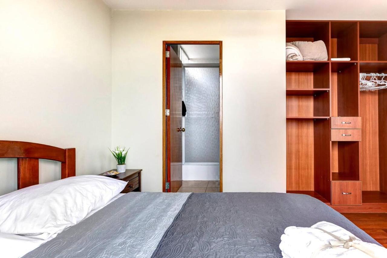 Apartamentos Estela En Alameda Colonial - 5Km Aeropuerto Jorge Chavez ลิมา ภายนอก รูปภาพ