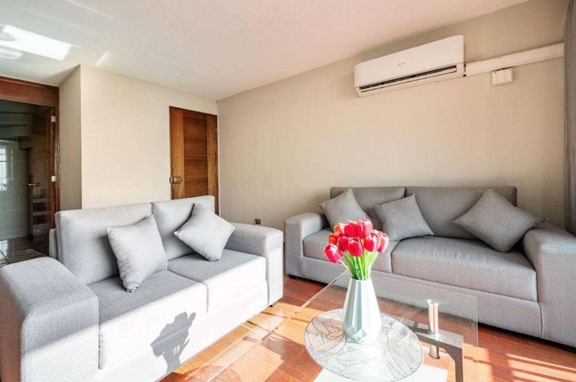 Apartamentos Estela En Alameda Colonial - 5Km Aeropuerto Jorge Chavez ลิมา ภายนอก รูปภาพ