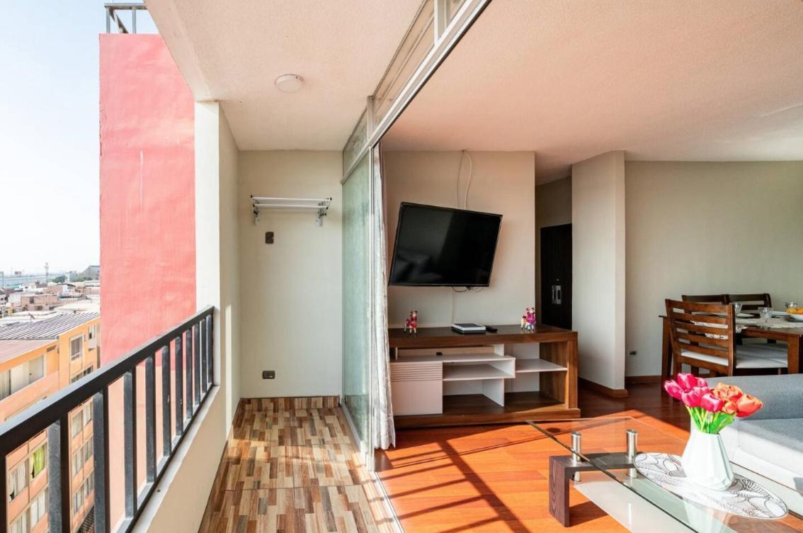 Apartamentos Estela En Alameda Colonial - 5Km Aeropuerto Jorge Chavez ลิมา ภายนอก รูปภาพ