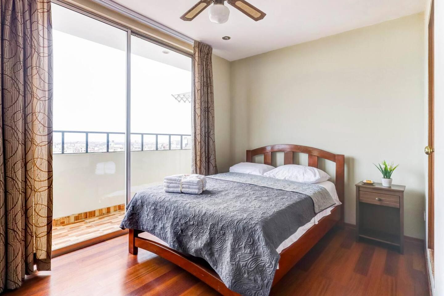 Apartamentos Estela En Alameda Colonial - 5Km Aeropuerto Jorge Chavez ลิมา ภายนอก รูปภาพ